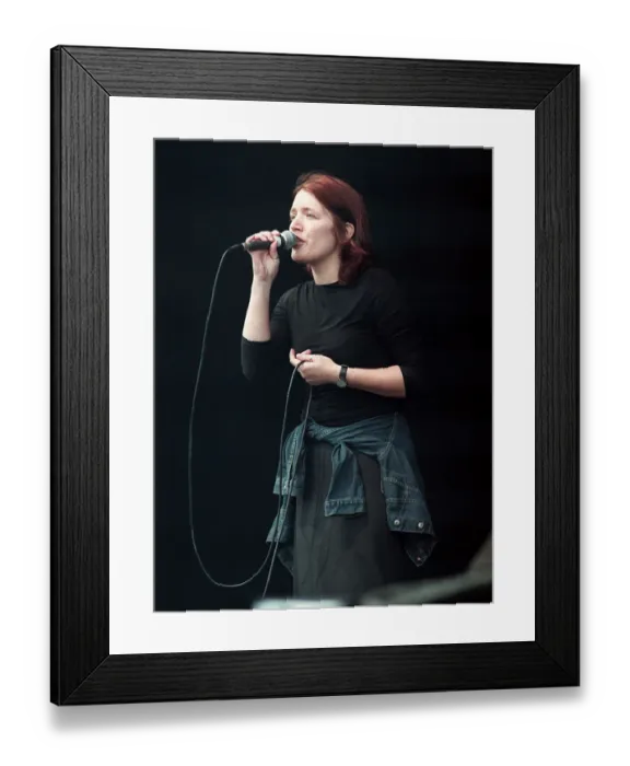 Framed Print : Jackine Abbot of Beautiful South on stage at T in the Park, July 1999 Framed Print : Jackine Abbot of Beautiful South on stage at T in the Park, July 1999