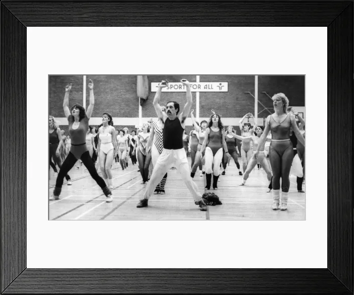 Framed Print : About 300 keep-fit addicts go through their paces in this gruelling aerobics session Framed Print : About 300 keep-fit addicts go through their paces in this gruelling aerobics session