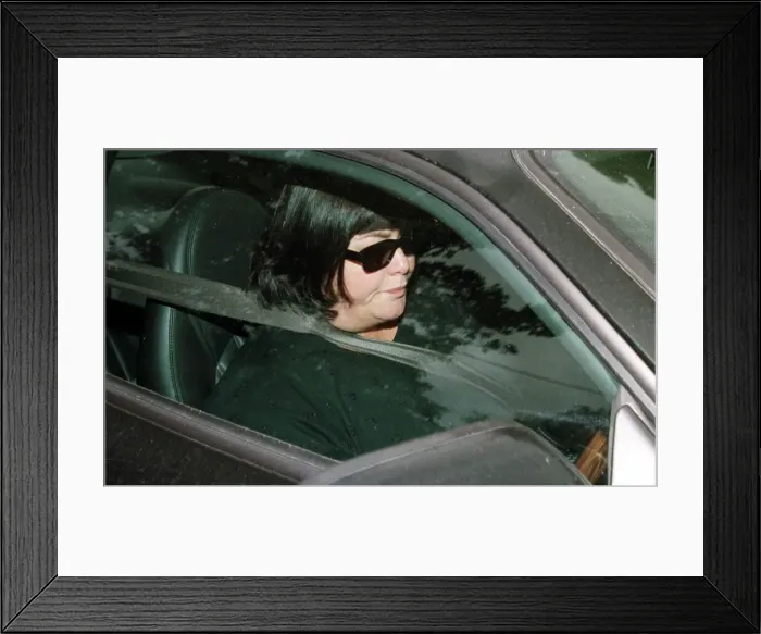 Framed Print : Dawn French leaves her home in Shinfield Berkshire after allegations of husband Lenny Framed Print : Dawn French leaves her home in Shinfield Berkshire after allegations of husband Lenny
