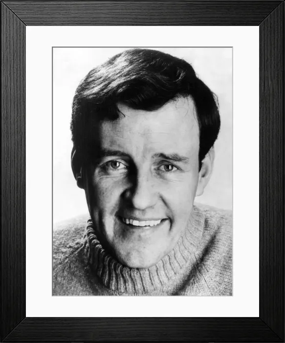 Framed Print : A portrait of actor Richard Briers vfr1
