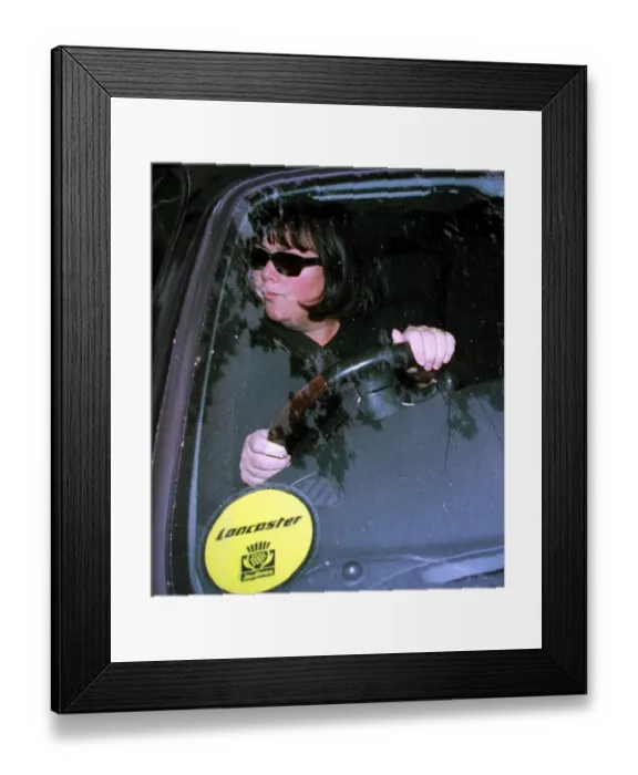 Framed Print : Dawn French leaves her home in Shinfield Berkshire after allegations of husband Lenny