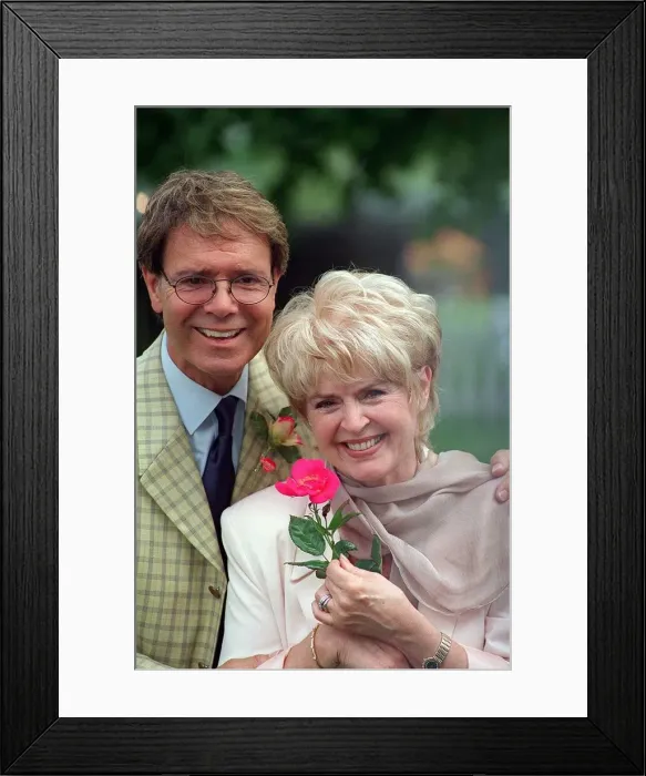Framed Print : Cliff Richard and Gloria Hunniford in July 1999, at the Hampton Court Flower Show 1999