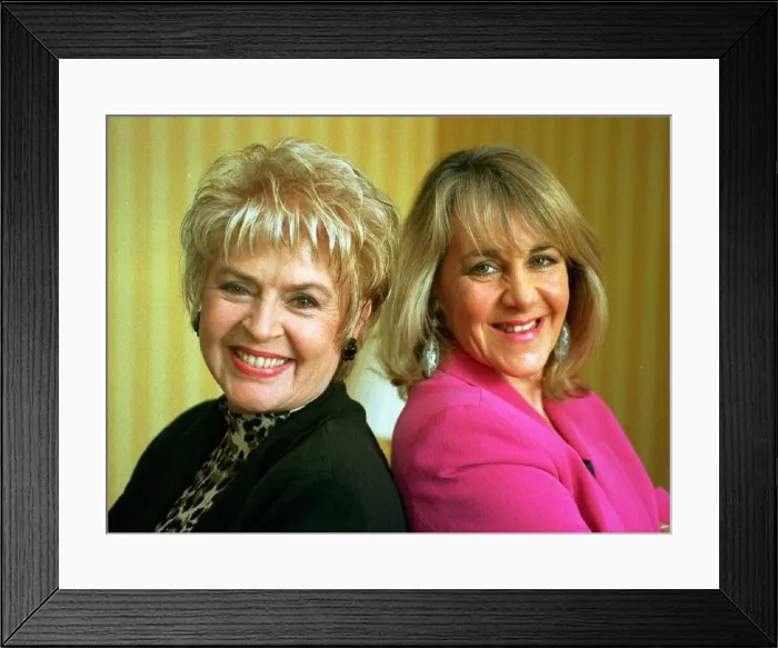 Framed Print : Gloria Hunniford and Nina Myskow October 1998 at the Langham Hotel next to the BBC