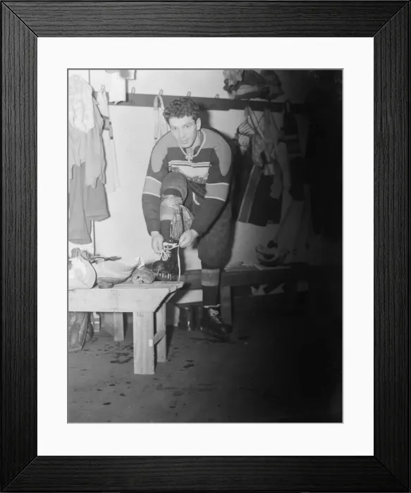 Framed Print : Ice-Hockey Streatham DM 19 / 2 / 1952 C767 / 3 Framed Print : Ice-Hockey Streatham DM 19 / 2 / 1952 C767 / 3