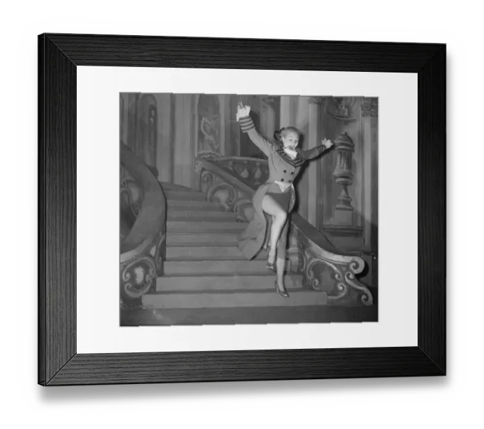 Framed Print : Cinderella'at the Princes Theatre Christine Norden 1951 B5926 / 1 Framed Print : Cinderella'at the Princes Theatre Christine Norden 1951 B5926 / 1