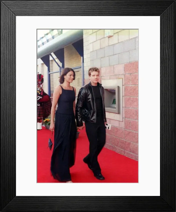 Framed Print : Melanie Sykes with Max Beesley June 1999 Hand in hand