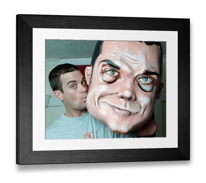 Framed Print : Robbie Williams February 1999 Kissing Massive head caricature Big fibreglass head Framed Print : Robbie Williams February 1999 Kissing Massive head caricature Big fibreglass head