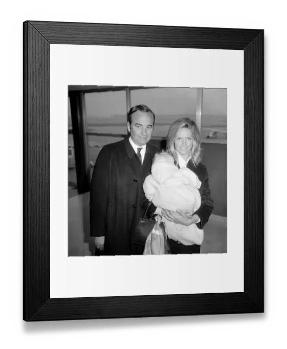 Framed Print : Rupert Murdoch with his wife Anna and their three month old daughter Elizabeth Framed Print : Rupert Murdoch with his wife Anna and their three month old daughter Elizabeth