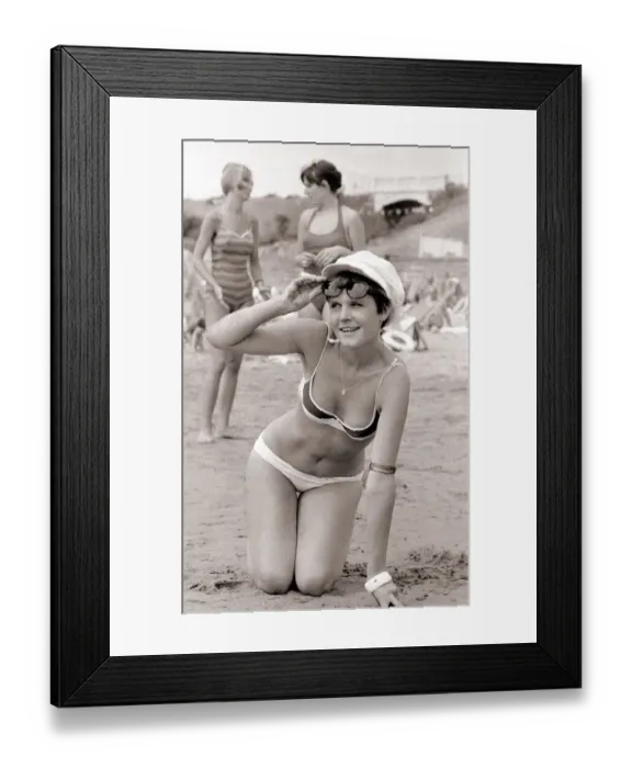 Framed Print : Czech workers at BritainOs Butlins Camp Barry Women Holidaymakers wearing swimming