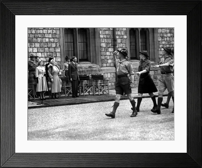 Framed Print : King George VI and Queen (now Queen Mother) Princess Margaret