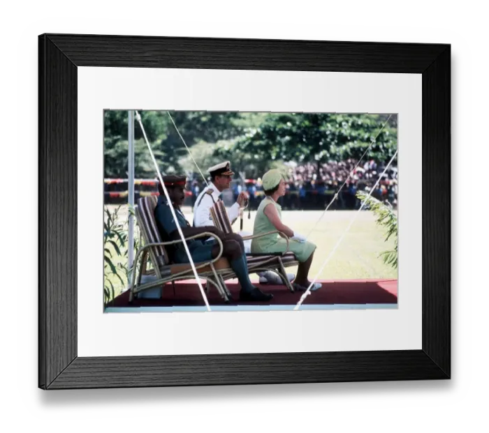 Framed Print : Royal Silver Jubilee Tour 1977 The Queen and Prince Philip in Papua New Guinea