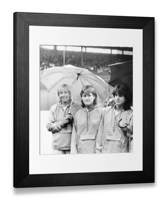 Framed Print : Navratilova Amanda Brown left with Gabriela Sabatini and Lisa Bonder right all together