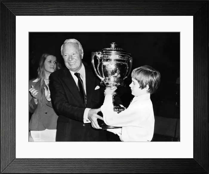 Framed Print : Edward Ted Heath MP former Tory leader and Prime Minister presenting Keith Husband with Framed Print : Edward Ted Heath MP former Tory leader and Prime Minister presenting Keith Husband with