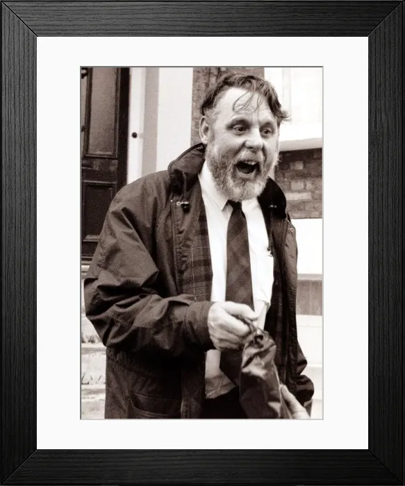 Framed Print : Terry Waite, Archbishop of Canterburys Special Envoy recently freed middle