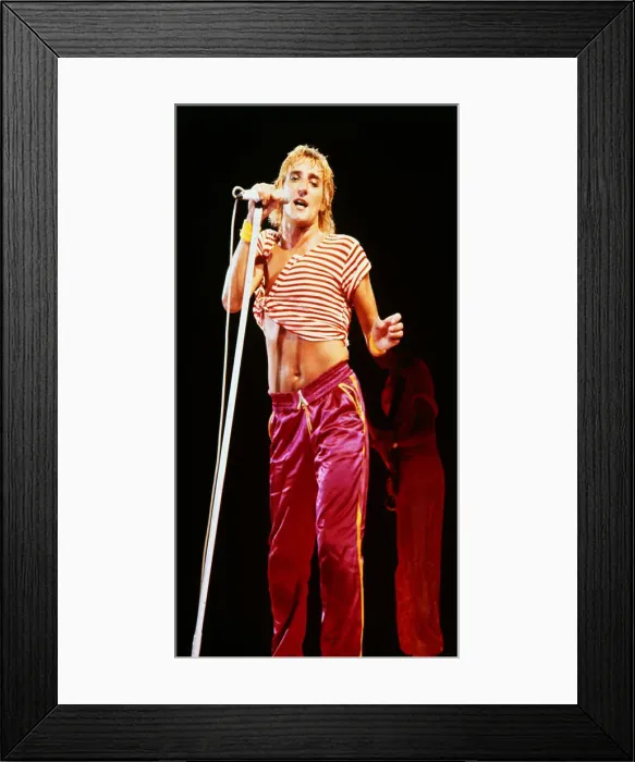 Framed Print : Rod Stewart in Concert in Los Angeles, USA Rock Star Pop Star On Stage