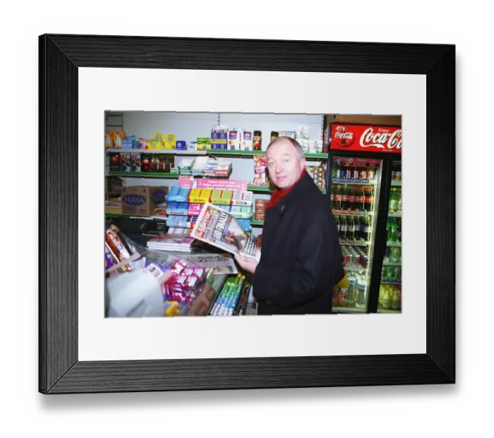 Framed Print : Ken Livingstone MP November 1999 buying the Mirror newspaper at his local Framed Print : Ken Livingstone MP November 1999 buying the Mirror newspaper at his local