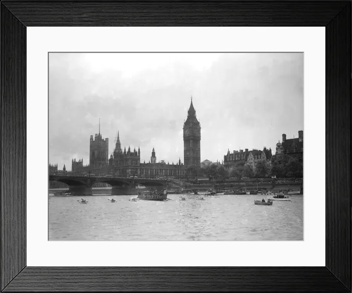 Framed Print : Viking Ship sails up River Thames to Richmond. 1949 passing Houses of Parliament Framed Print : Viking Ship sails up River Thames to Richmond. 1949 passing Houses of Parliament