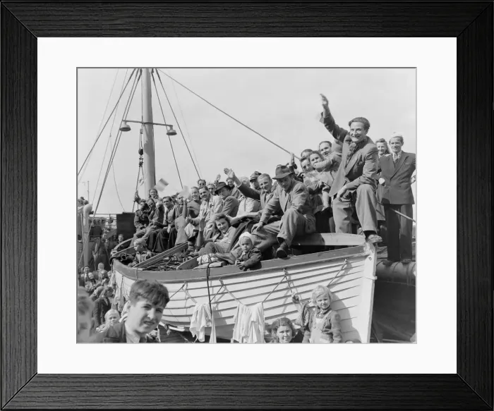 Framed Print : Estonian refugees arrive at Cork Harbour in Ireland after crossing the North Sea in