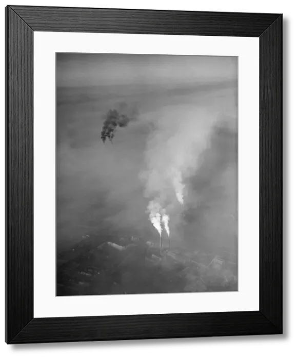 Framed Print : Fog Scenes Aerial views of docks at Gravesend Kent 1949 020996 / 3 Framed Print : Fog Scenes Aerial views of docks at Gravesend Kent 1949 020996 / 3