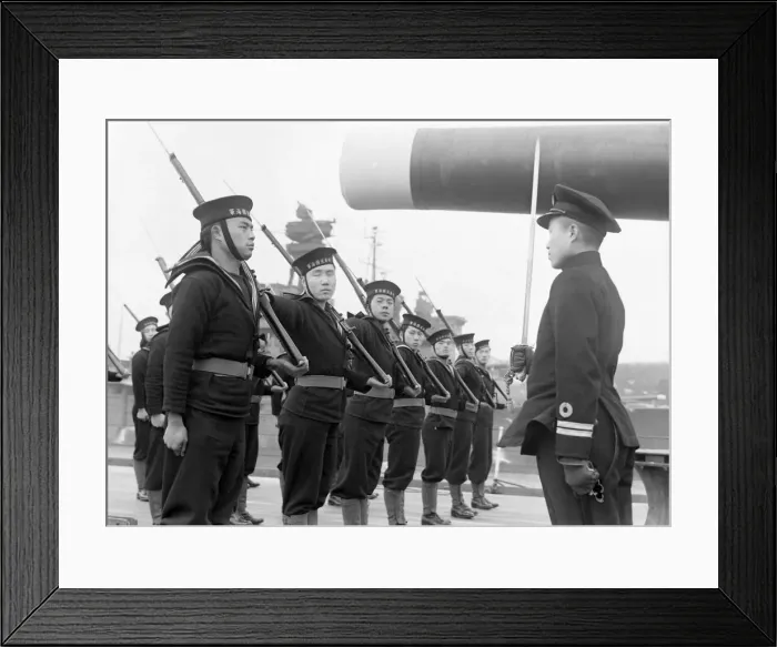 Framed Print : Chinese sailors train with Royal Navy at Devonport. February 1947 006806 / 4 Framed Print : Chinese sailors train with Royal Navy at Devonport. February 1947 006806 / 4
