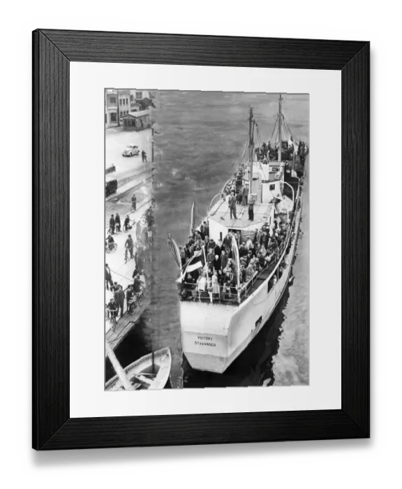 Framed Print : 372 Estonian refugees arrive at Cork Harbour in Ireland after crossing the North Sea in