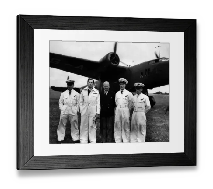 Framed Print : Left to right. The Irish Crew with Mr. Allison, Chief Test Engineer; Flight- Lt