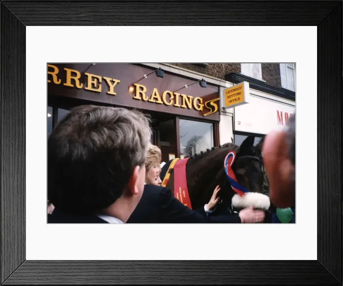 Framed Print : Red Rum Racehorse March 1992 makes a personal appearance at The Surrey Racing Bookmakers
