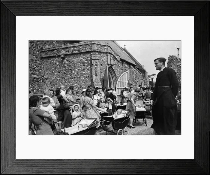 Framed Print : A childrens service being held at a Kessington church July 1942 Framed Print : A childrens service being held at a Kessington church July 1942