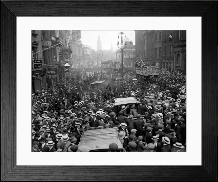 Framed Print : Whitehall London after Miss Sylvia Pankhurst was re arrested Framed Print : Whitehall London after Miss Sylvia Pankhurst was re arrested