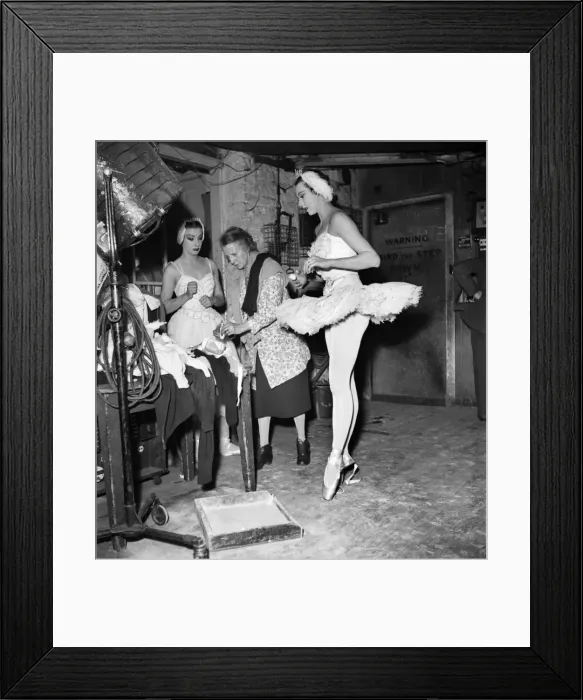 Framed Print : Swan Lake'Ballet Rehearsal Beryl Grey. December 1952 C6192 - 002