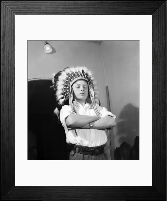 Framed Print : Barry summerfield dressed as an American Red Indian seen have in Ralph Reader show
