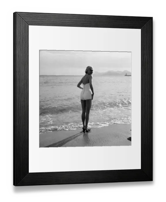 Framed Print : Cannes Film Festival 1953. Actress Roxanne Tunis. D3118-031 vfr1