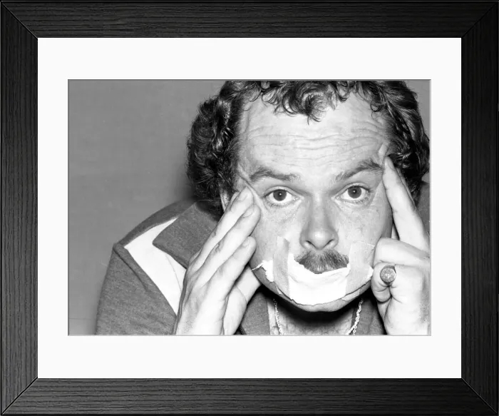 Framed Print : James Whale feeling sore after he had kissed 4, 049 girls in eight hours creating a new Framed Print : James Whale feeling sore after he had kissed 4, 049 girls in eight hours creating a new