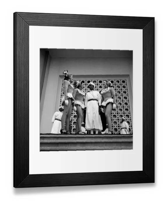 Framed Print : Politician Berber Pasha (Thamilel Galoui) meets women dancers on the steps of Framed Print : Politician Berber Pasha (Thamilel Galoui) meets women dancers on the steps of