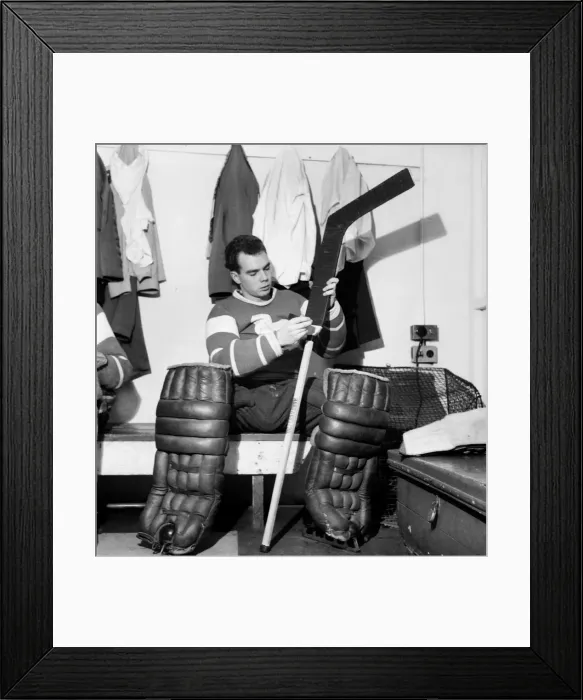 Framed Print : Wembley Lions'Bob Cornforth. November 1952 C5576-002 Framed Print : Wembley Lions'Bob Cornforth. November 1952 C5576-002