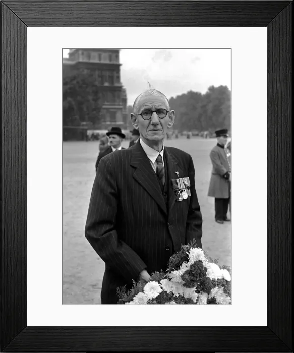 Framed Print : F. Cross, V. C. October 1952 C4750-002 Local Caption Decorated War Veteran Framed Print : F. Cross, V. C. October 1952 C4750-002 Local Caption Decorated War Veteran