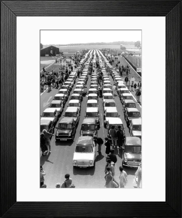Framed Print : The Mini was 30 years old yesterday August 1989 Mini owners took their cars to
