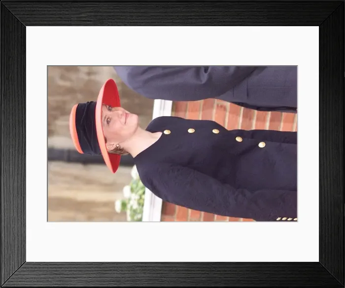 Framed Print : Sophie Rhys Jones at Windsor Castle April 1999 with Prince Edward after attend a Framed Print : Sophie Rhys Jones at Windsor Castle April 1999 with Prince Edward after attend a