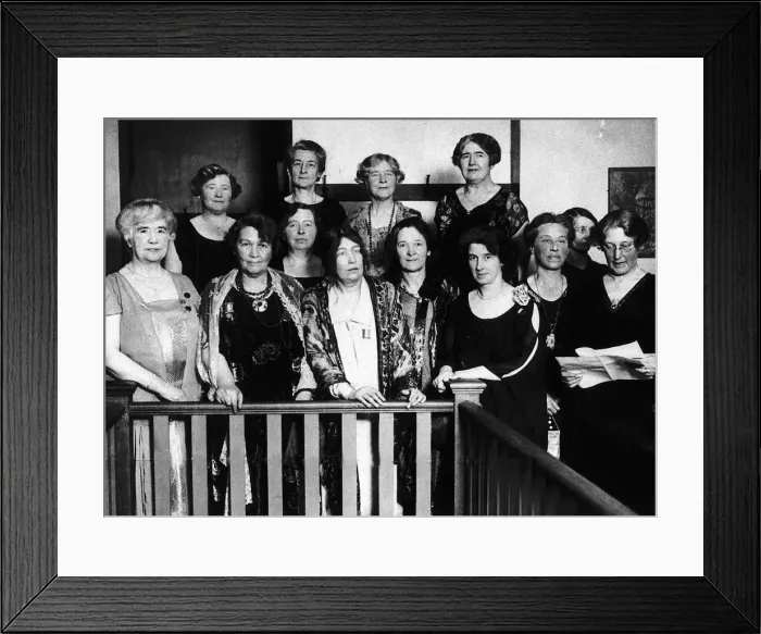 Framed Print : Suffragettes pictured together ahead of Evening Dinner Womens Rights Movement Group