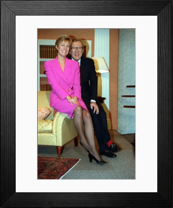 Framed Print : Jill Dando BBC Breakfast News Presenter with David Frost on the set of his new show Framed Print : Jill Dando BBC Breakfast News Presenter with David Frost on the set of his new show