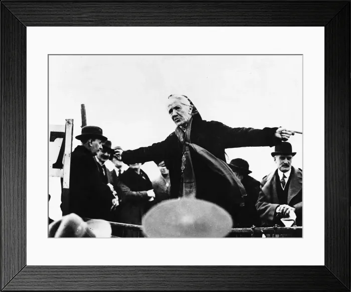 Framed Print : Suffragette Madame Despard May 1920 Pictured speaking in Hyde Park London during Framed Print : Suffragette Madame Despard May 1920 Pictured speaking in Hyde Park London during