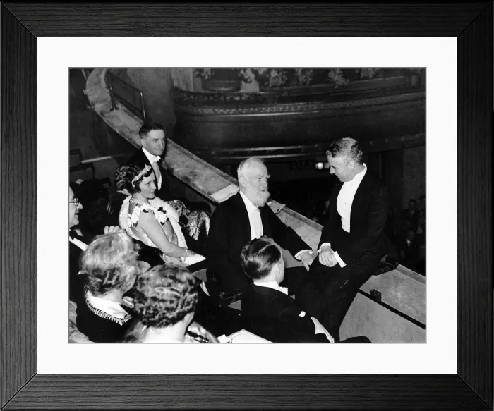 Framed Print : Charlie Chaplin Feb 1931 seen here with George Bernard Shaw