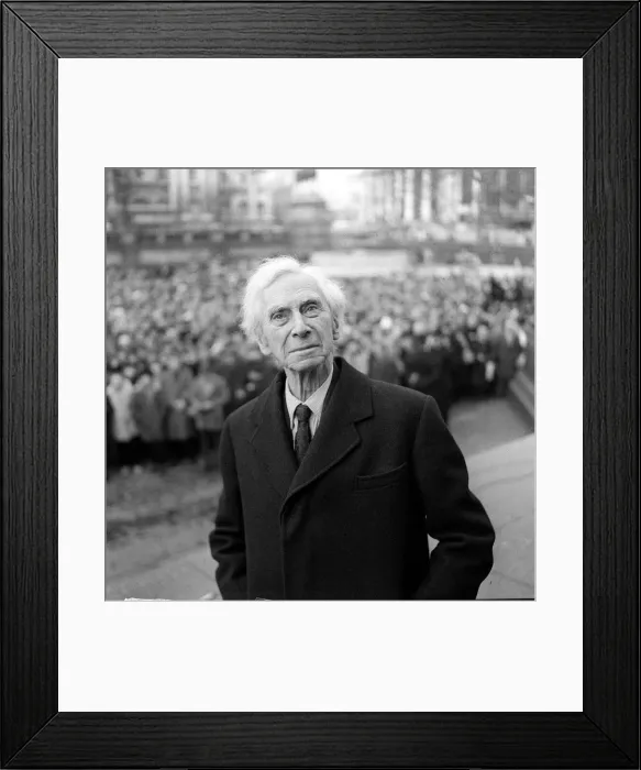 Framed Print : Bertrand Russell Februray 1962 Pictured at a Ban the Bomb meeting in Trafalgar