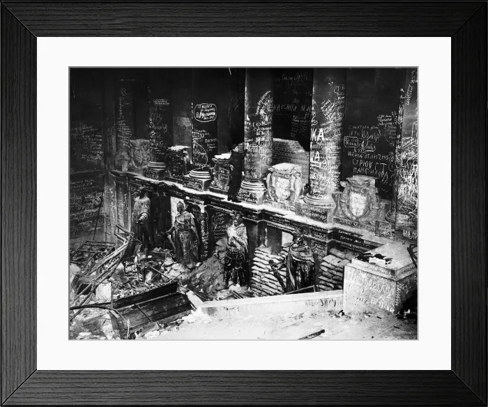 Framed Print : War 1939-45 Germany A British Officer Adds His Name To Russian Graffiti On The Walls Of Framed Print : War 1939-45 Germany A British Officer Adds His Name To Russian Graffiti On The Walls Of
