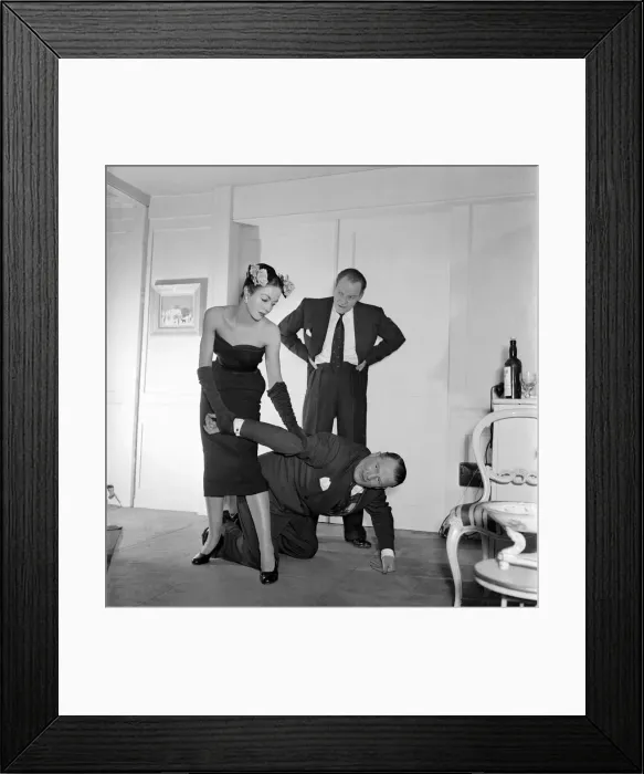 Framed Print : Judo. Diana Wynter with ex. Supt. Fabian and Bruce Seton. January 1953 D281 Framed Print : Judo. Diana Wynter with ex. Supt. Fabian and Bruce Seton. January 1953 D281