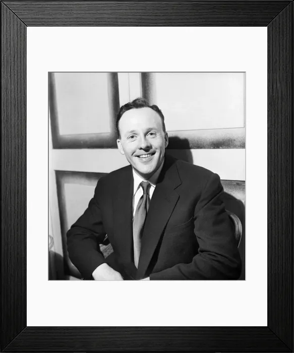 Framed Print : Singer and BBC radio 2 disc jockey Jimmy Young January 1953 D386 Framed Print : Singer and BBC radio 2 disc jockey Jimmy Young January 1953 D386