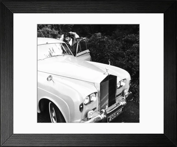 Framed Print : Oliver Reed with his Rolls Royce after Goblin hunting on Wimbledon Common