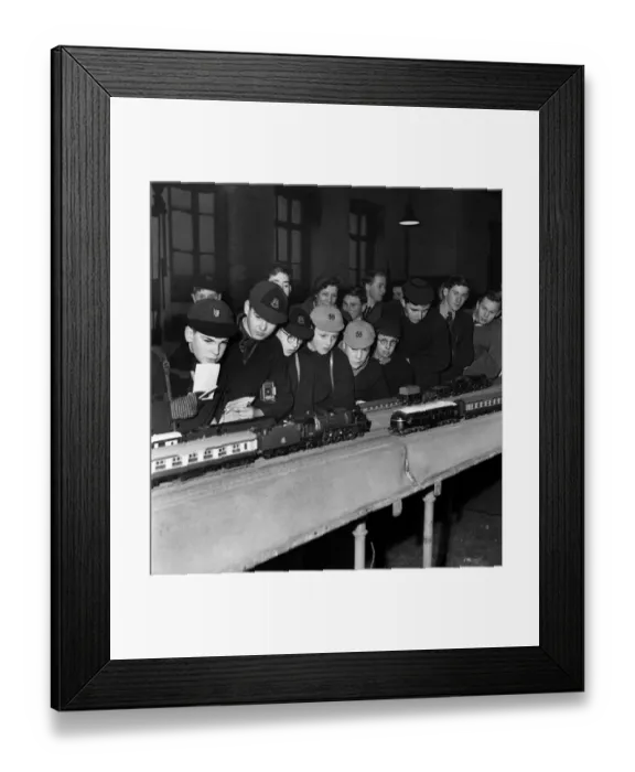 Framed Print : Train Spotters. Bill Flitter and Friends. January 1953 D97-002