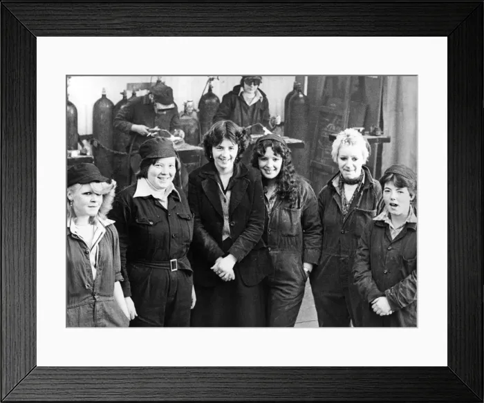 Framed Print : Overalls are the latest fashion for (left to right) Michelle Leach, Joanne Grainger Framed Print : Overalls are the latest fashion for (left to right) Michelle Leach, Joanne Grainger