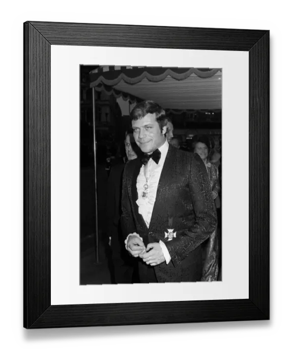Framed Print : Oliver Reed March 1974 arrives for the Royal Premiere of the Three Musketeers Framed Print : Oliver Reed March 1974 arrives for the Royal Premiere of the Three Musketeers